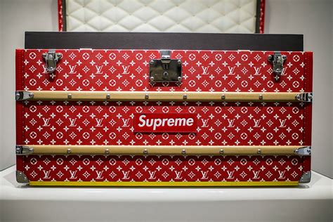 trunk lv supreme|supreme x Lv trunks.